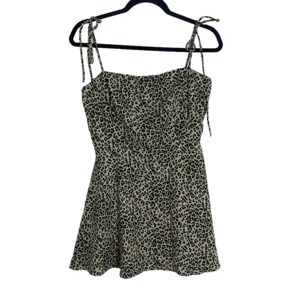 ⭐Leopard Cheetah Tie Top Babydoll Skater Chic Girly Classy Trendy Hip Mini Dress - Picture 3 of 9